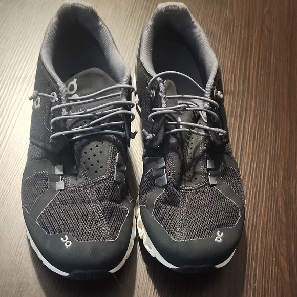 On Running Shoes - On Running Women Charcoal Athletic Shoes